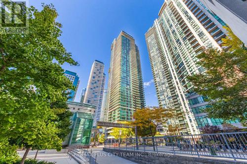 1502 - 33 Bay Street, Toronto, ON 