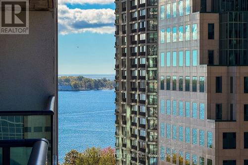 1502 - 33 Bay Street, Toronto, ON 