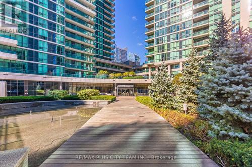 1502 - 33 Bay Street, Toronto, ON 