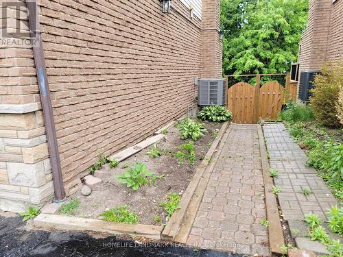 LOWER - 16 MANSFIELD CRESCENT , Whitby, Ontario L1N 6T4 5