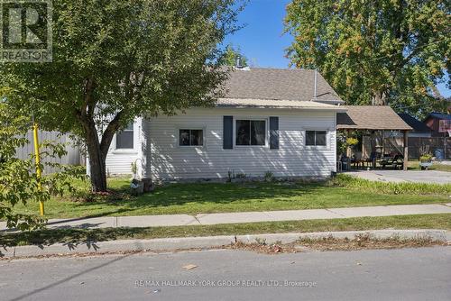 16 Snooks Road, Georgina, ON 