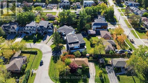 468 Saville Crescent, Oakville, ON 