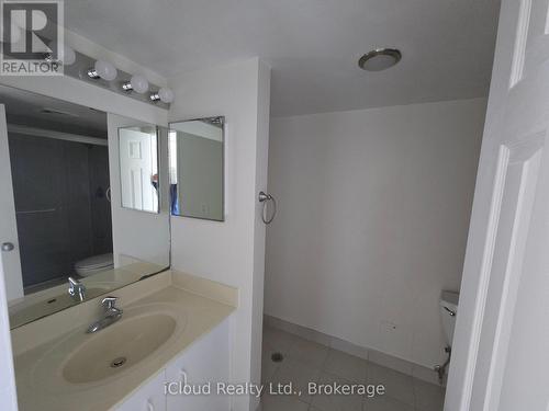 1407 - 700 Constellation Drive, Mississauga, ON 