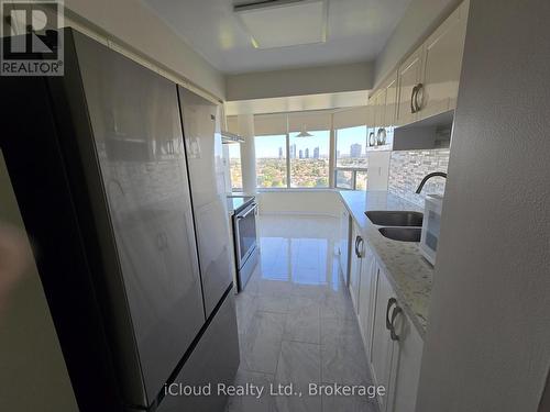 1407 - 700 Constellation Drive, Mississauga, ON 
