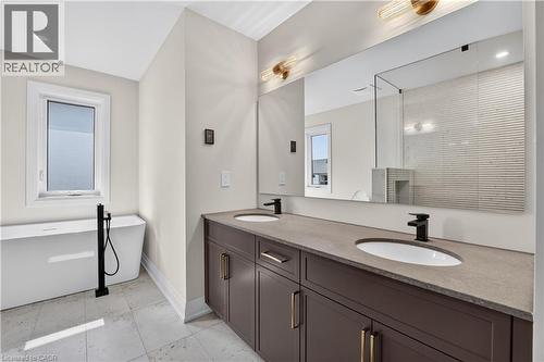 8905 Angie Drive, Niagara Falls, ON 