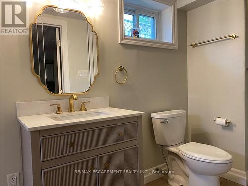 24 Queenslea Drive, Hamilton, ON 