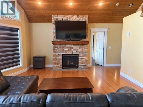 7250 Highway 97 S, Peachland, BC 