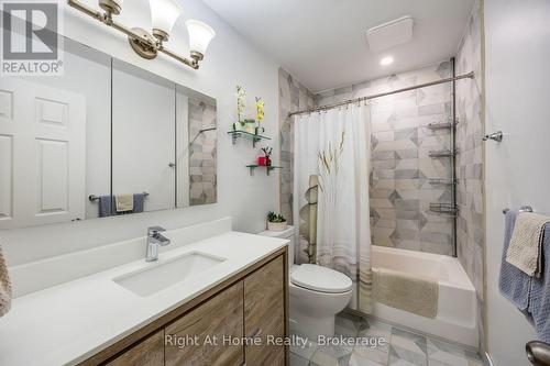 10 Newing Court, Ajax (South East), ON 