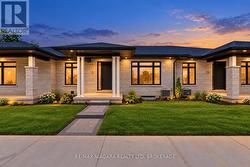 16 ACCURSI CRESCENT Pelham (Fonthill), ON L0S 1E2