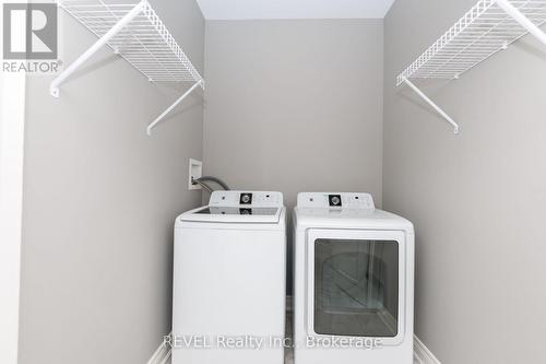 38 Sandalwood Common, St. Catharines (Port Weller), ON 