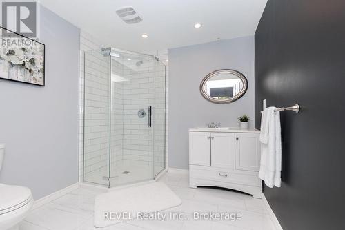 38 Sandalwood Common, St. Catharines (Port Weller), ON 