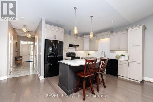 38 Sandalwood Common, St. Catharines (Port Weller), ON 