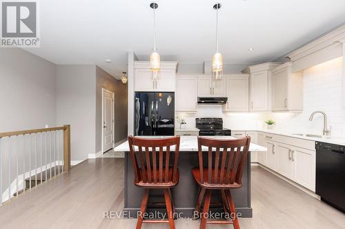 38 Sandalwood Common, St. Catharines (Port Weller), ON 
