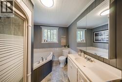 Main bathroom - 