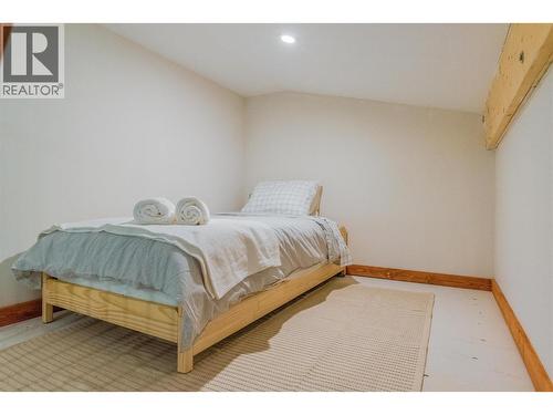Loft - 2396 Nault Road, Pass Creek, BC 