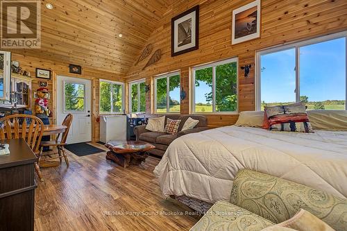 Insulated sunroom/family room - 168B Isabella Lake Road, Seguin, ON 