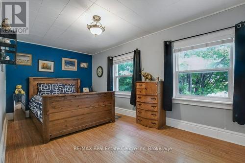 207 Waterloo Avenue, Guelph (Junction/Onward Willow), ON 
