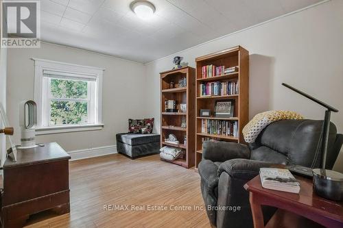 207 Waterloo Avenue, Guelph (Junction/Onward Willow), ON 