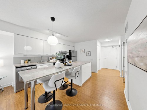 1211-15 Singer Court, Toronto, ON 