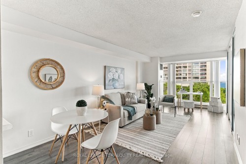 1104-99 Harbour Square, Toronto, ON 