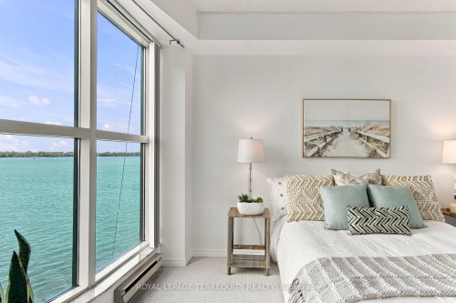 1104-99 Harbour Square, Toronto, ON 