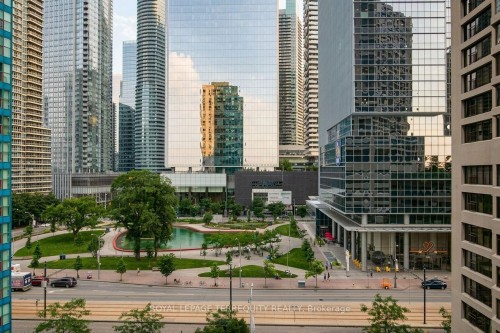 1104-99 Harbour Square, Toronto, ON 