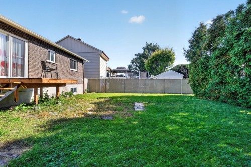 Cour - 405 Rue Champlain, Salaberry-De-Valleyfield, QC 