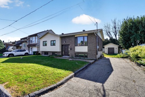 Stationnement - 405 Rue Champlain, Salaberry-De-Valleyfield, QC 