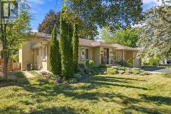 362 WINSTON ROAD Oakville (Wo West), ON L6L 4W5