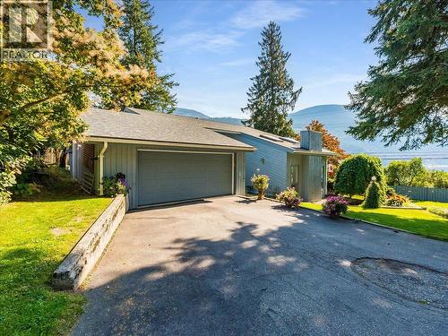 1512 Nasookin Road, Nelson, BC 
