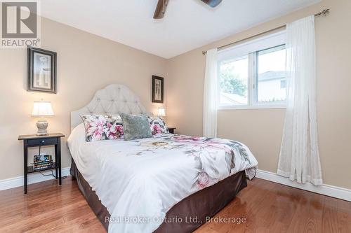 15 Neelands Street, Barrie (West Bayfield), ON 