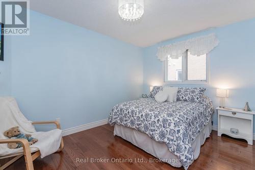 15 Neelands Street, Barrie (West Bayfield), ON 