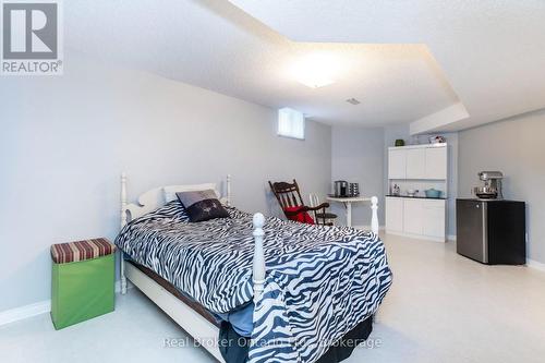 15 Neelands Street, Barrie (West Bayfield), ON 