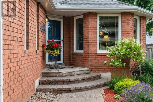 15 Neelands Street, Barrie (West Bayfield), ON 