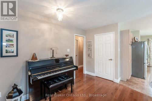 15 Neelands Street, Barrie (West Bayfield), ON 