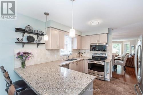 15 Neelands Street, Barrie (West Bayfield), ON 