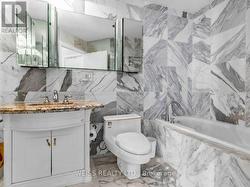 Ensuite 5-piece Bathroom - 