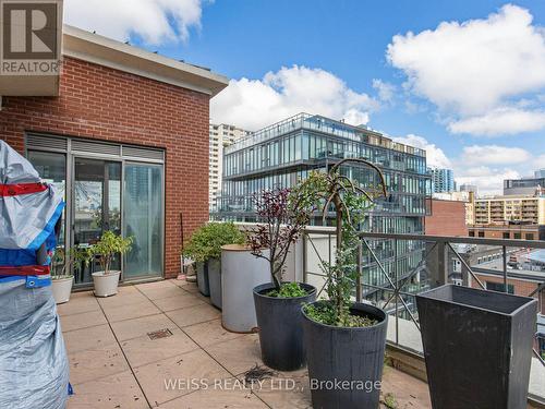 Ph 902 - 18 Beverley Street, Toronto, ON 
