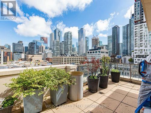 Ph 902 - 18 Beverley Street, Toronto, ON 