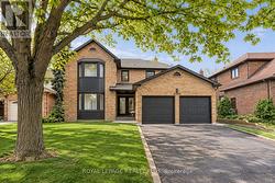 4344 DALLAS COURT Mississauga, ON L4W 4G7