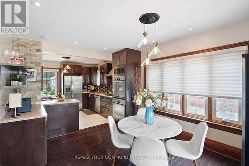 19 Mark Street, Aurora, ON 