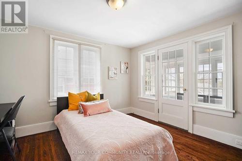 19 Mark Street, Aurora, ON 