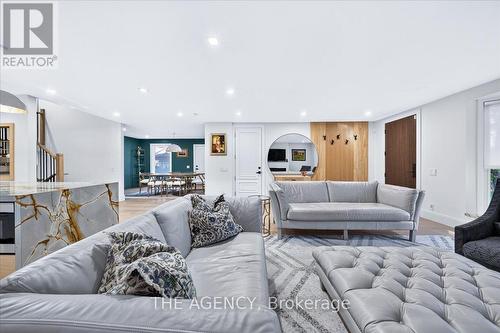 259 Rumble Avenue, Richmond Hill, ON 