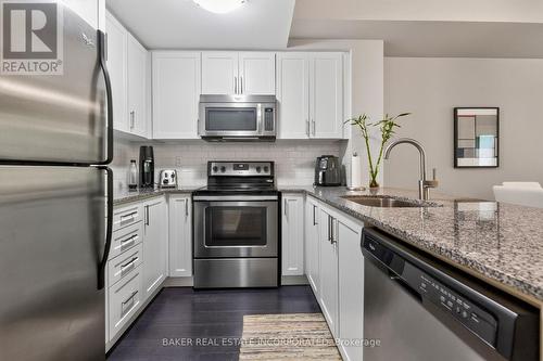 Kitchen - Th 31 - 120 Twenty Fourth Street, Toronto, ON 