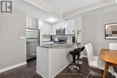 Kitchen - Th 31 - 120 Twenty Fourth Street, Toronto, ON 