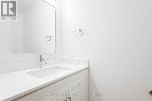 2104 Mississauga Road, Mississauga, ON 