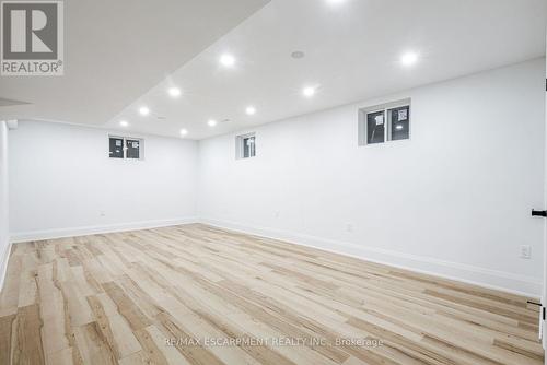 2104 Mississauga Road, Mississauga, ON 