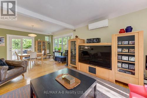 living room/ dining room - 204 Delamere Avenue, Stratford, ON 