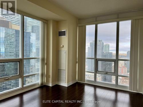 3502 - 761 BAY STREET , Toronto, Ontario M5G 2R2 5