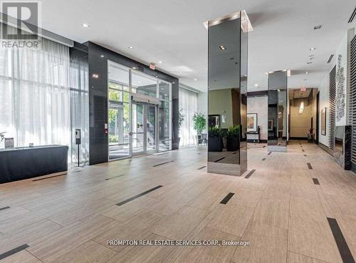 Th10 - 19 Anndale Drive, Toronto, ON 